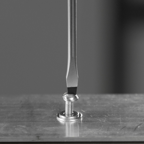 Отвертка, SL3х100 мм, S2, 3к рукоятка Denzel по ценам производителя в Москве с доставкой по всей России