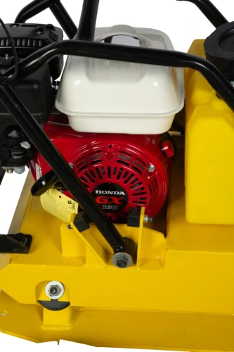 Виброплита 105 кг, 18кН (Honda) бак, колесный комплект TOR C-95T по ценам производителя в Москве с доставкой по всей России