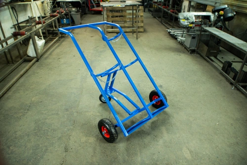 Тележка для баллонов пропан + кислород TOR ТГК-П, 2 баллона (250 пневмо+160поворотное) по ценам производителя в Москве с доставкой по всей России