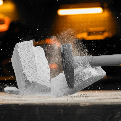 Молоток слесарный, 200 г, кованый, фибергласовая рукоятка c TPR покрытием Denzel по ценам производителя в Москве с доставкой по всей России