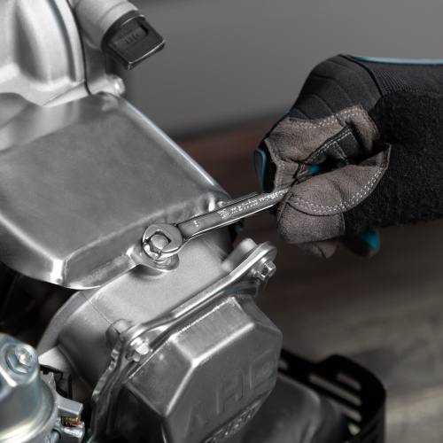 Набор ключей комбинированных, трещеточных шарнирных 8 шт Matrix по ценам производителя в Москве с доставкой по всей России