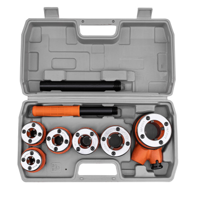 Набор клуппов 1/4-3/8-1/2-3/4-1-1.25", плашкодержатель с трещоткой, 9 предметов Sparta по ценам производителя в Москве с доставкой по всей России