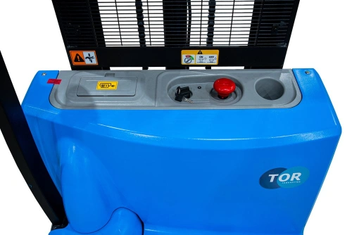 Штабелер самоходный 1,5 т 2,5 м TOR WS15H-2500SC PRO Li-ion 24/60 В/Ач контр. скорости подъема по ценам производителя в Москве с доставкой по всей России