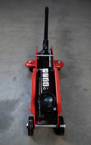 Домкрат подкатной TOR 2,0 т 135-330MM LT-FJ820012 по ценам производителя в Москве с доставкой по всей России