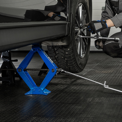 Ромбовый домкрат, 2 т, 110-390 мм Stels по ценам производителя в Москве с доставкой по всей России