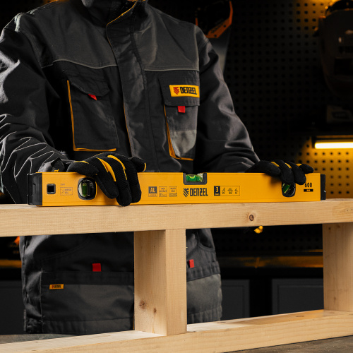 Уровень алюминиевый, магнит, фрезерованный, 3 глазка (1 зеркал.) 0,5 мм/м, 600 мм Denzel по ценам производителя в Москве с доставкой по всей России