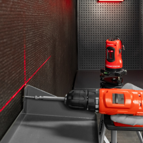 Лазерный уровень самовыравнивающийся, 150 мм, штатив 1150 мм, набор в пластиковом кейсе Matrix по ценам производителя в Москве с доставкой по всей России