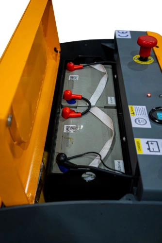 Штабелер самоходный 1,0 т 3,0 м XILIN CPD10W с наклоном мачты и противовесом 24/105 В/Ач по ценам производителя в Москве с доставкой по всей России