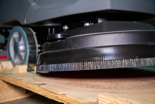 Машина поломоечная самоходная с АКБ GEL 24/100 В/Ач TOR COMPACT 60T по ценам производителя в Москве с доставкой по всей России