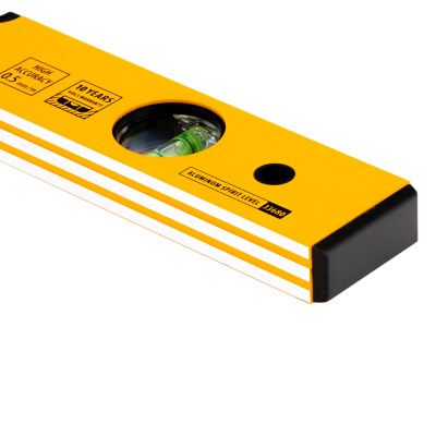 Уровень алюминиевый, 400 мм, фрезерованный, 3 глазка Denzel по ценам производителя в Москве с доставкой по всей России