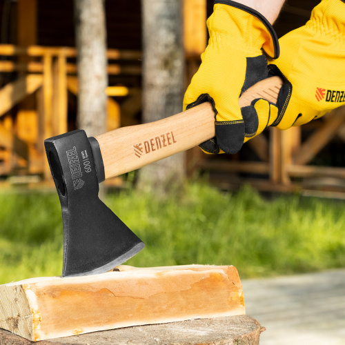 Топор, 600 г, кованый, буковое топорище Denzel по ценам производителя в Москве с доставкой по всей России