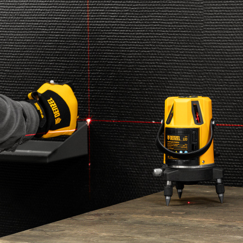 Лазерный уровень LX3, 10 м, ± 0,3 мм/1 м, 635 нм, 4 вертикальных, 1 горизонтальная плоскости, резьба 5/8" Denzel по ценам производителя в Москве с доставкой по всей России