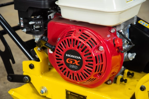 Виброплита 80 кг, 16кН (Honda) без бака колесный комплект TOR C-90L по ценам производителя в Москве с доставкой по всей России